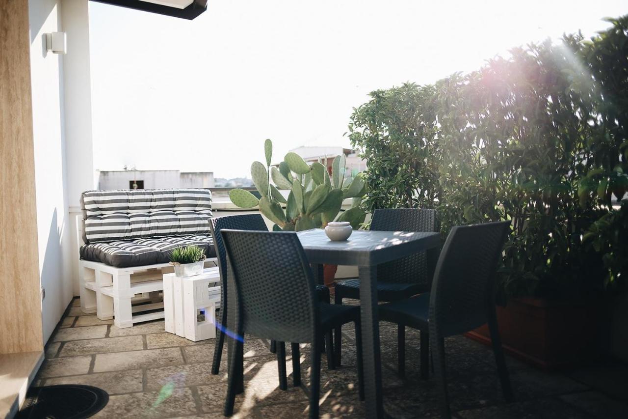Le Home Rooms Lecce Zewnętrze zdjęcie